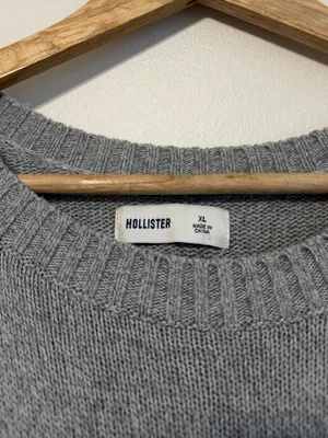 Hollister Teddy Bear Sweater Size XL Pullover Soft Bow Gray Cozy Crew Neck thumbnail 3