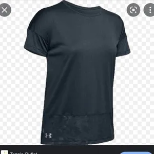 Under armour‎ women’s XL Locker Emboss black T Shirt thumbnail 2