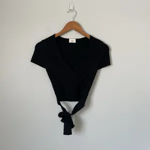 Wilfred Aritzia All Tied Up Sweater Top Cropped Black Ribbed Women's Size XS thumbnail 2