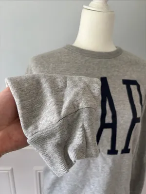 GAP Gray Logo Sweatshirt Size Small (Oversized Fit) Cozy Casual Athleisure thumbnail 4