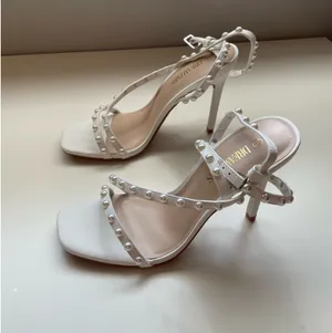 ASOS Pearl Heels thumbnail 4