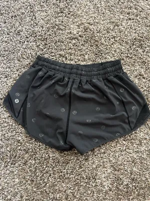 Black Retro Lululemon LR Hotty Hot 2.5" Shorts thumbnail 2