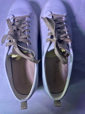 Vionic White Low-Top Sneakers with Gold Laces thumbnail 7