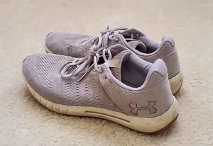 Under Armour Running Shoes thumbnail 1