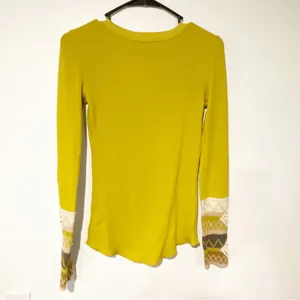 Free People Kombucha Crochet Knit Cuff‎ Thermal Top Chartreuse Size Small thumbnail 6