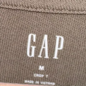 Gap Canyon Green Crop Pocket Tee‎ Women's Medium Short Sleeve Crewneck Basic thumbnail 3