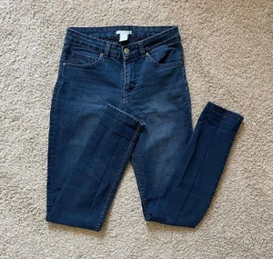 H&M Dark Washed Denim Skinny Jeans thumbnail 2
