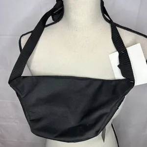 No Boundaries Adjustable Belt Bag Fanny Pack One Size Black Double Zip NEW thumbnail 5