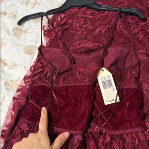 MSSP garnet velvet dress Red Size 6 thumbnail 9