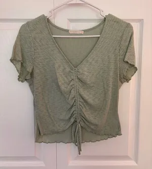 Lush Top Clothing thumbnail 1