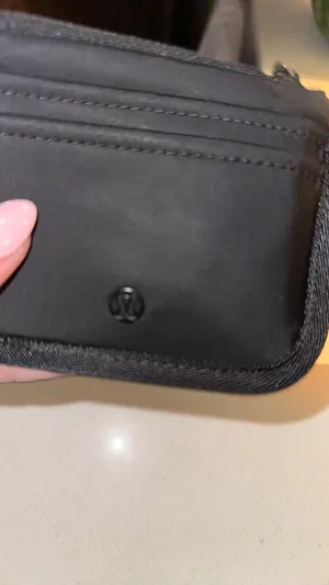 Lululemon Wallet thumbnail 2