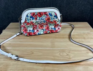 Kelly & Katie Floral Crossbody Bag White Red Blue Faux Leather Small Purse thumbnail 1