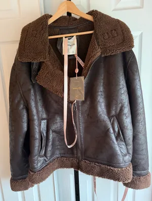 NWT House of CB Brown Vegan Shearling Aviator Jacket Women's Size: L+ thumbnail 4