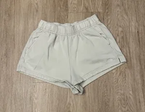 north face shorts  thumbnail 1