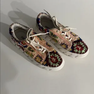 Free People Crochet Sneakers Boho Casual Festival Streetwear Festive Trendy Indi thumbnail 3