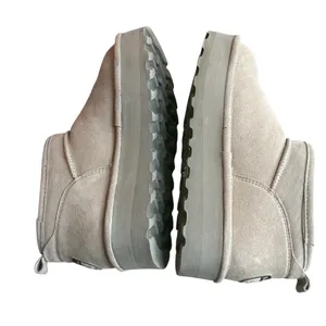 Bearpaw Size 9 Retro Super Shorty Platform Bootie Mushroom Beige Fur Lined Suede thumbnail 6