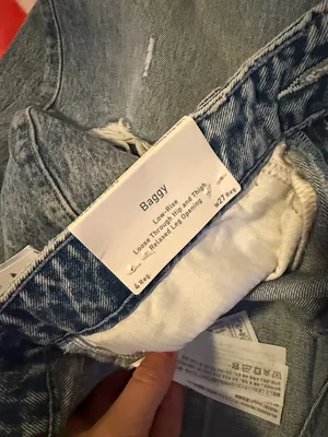 Hollister Women’s Distressed Blue Denim Baggy Jeans thumbnail 8