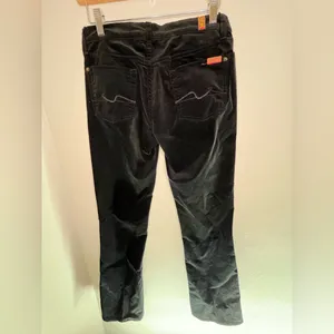 Whimsigoth 7 For All Mankind Flare Pants Womens Size 26 Black Velvet Low Rise thumbnail 2