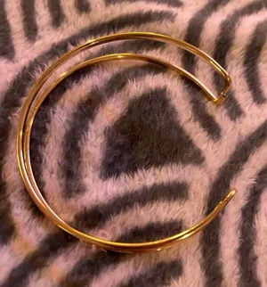 Fashion gold tone bangle jewlery thumbnail 1