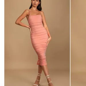 NWT Lulu's Here to Dazzle Coral Metallic Ruched Mesh Bodycon Midi Dress thumbnail 2