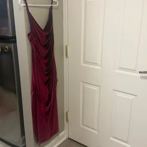 SHEIN SXY Burgundy Velvet Cowl neck midi Dress w slits L, NWT thumbnail 3