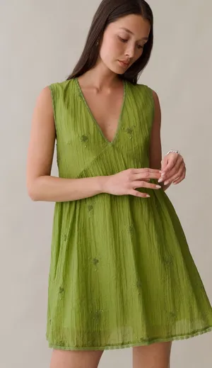 NWT few moda Stefania Dress size XS green embroidered mini Kourt thumbnail 1