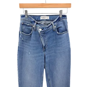 Abercrombie Fitch The‎ 90s Straight Ultra High Rise Jeans Medium Wash Size 27 4L thumbnail 6