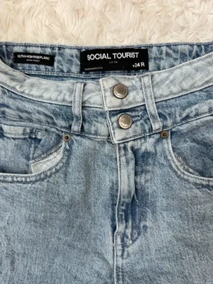 Social Tourist Hollister Womens Dual-Toned Flare Jeans Size 24R thumbnail 2