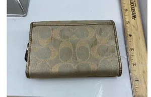 Coach Women's Gold Tan Wallet thumbnail 4
