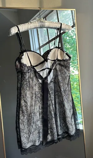 Victorias Secret Slip thumbnail 3