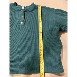 Old Navy Oversize Cozy Waffle Knit Cropped Henley Green Sz L thumbnail 6