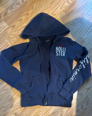 Hollister Sweater  thumbnail 1