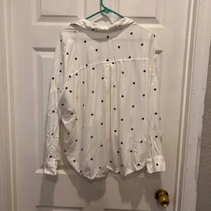 LOFT Lou & Grey White‎ Heart Print Long Sleeve Button Down Blouse Size Large thumbnail 6