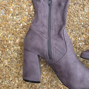 Steve Madden Jacoby Over the Knee Vegan Suede Boots Gray Size 7.5 Pointed Toe thumbnail 7