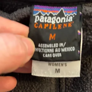Patagonia Capilene Quarter Zip Fleece Pullover Charcoal Gray Womens‎ Medium thumbnail 2