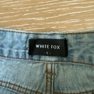 White Fox Boutique Denim Shorts Size S Blue thumbnail 2