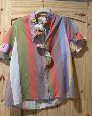 cute shirt Size M thumbnail 1