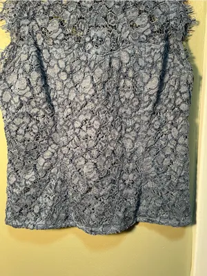 White House Black Market‎ Women's Size 12 Lace Blouse Blue Gray High Neck Soft thumbnail 4