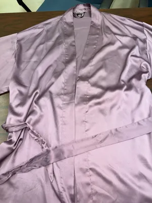 Victoria’s Secret Mauve-Purple Colored Robe Size Medium/Large thumbnail 2
