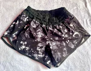 Lululemon Black & Gray Camouflage Shorts-Size 6 thumbnail 2