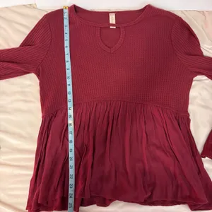 Altard State Long Sleeve Burgundy Waffle‎ Knit Top Size Large thumbnail 9