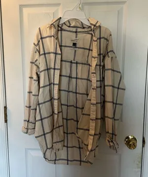 Universal Threads Beige Plaid Flannel thumbnail 1