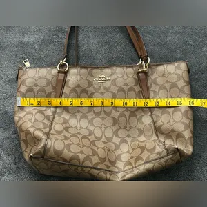 Coach Tan Signature‎ Tote Bag thumbnail 9
