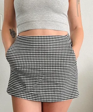 Urban Outfitters M Gingham Check Pocketed Mini Skirt in Kelly Green thumbnail 10