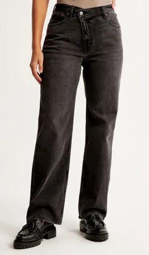 Abercrombie Curve Love 90s Relaxed CrossOver Jeans thumbnail 4