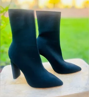 Aldo Womens booties size 7.5 made in Vietnam thumbnail 1