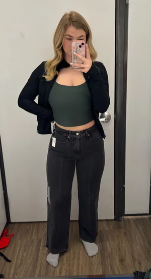 Old Navy Jeans thumbnail 1