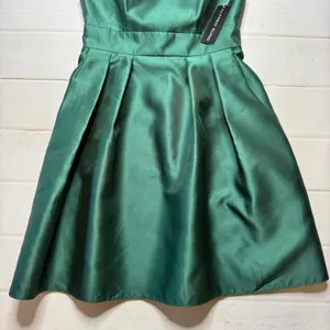 NWT - Alfred Sung - Women’s Hunter Green Cap Sleeve Cocktail Dress - Size 12 thumbnail 2