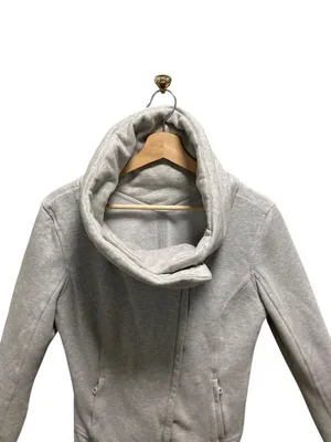 Lululemon Karmacollected Jacket Heathered Light Gray Size 10 Athleisure Workout thumbnail 10