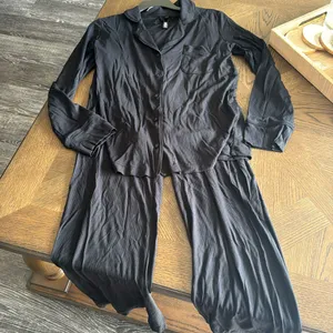 Skims Soft Lounge Rib Sleep Set, Brand New, Black, Size X-Small, $128 thumbnail 9